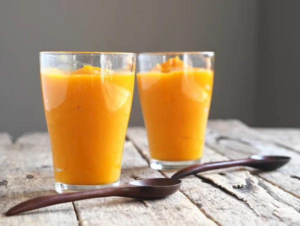 Hälsofördelar Med Pumpa Pumpa Massa Passerade Genom Mixer Miljövänlig Smoothie — Stockfoto