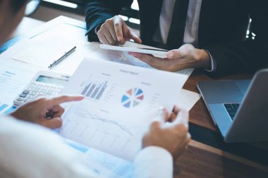 Yatırım alanında beyin fırtınası konusunda iş ortağı