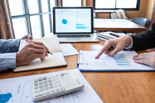 Presentación Ejecutiva Del Equipo Negocios Sobre Discusión Para Planificar Proyecto — Foto de Stock