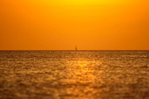 Bóia Mar Oceano Fundo Pôr Sol — Fotografia de Stock