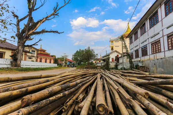Process Making Fences Walls Bamboo Trunks Branches Myanmar — Stock Photo, Image