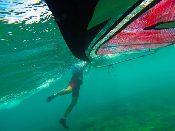 Windsurfista Submarino Disparado Sobre Arrecife Tropical — Foto de Stock