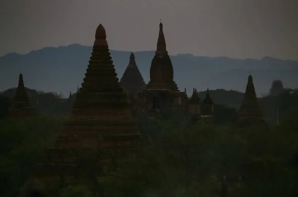 Bagan Daki Antik Pagoda Larla Vadide Gün Doğumu — Stok fotoğraf