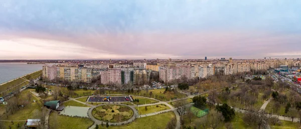 Aerial panorama of a beautiful sunset view in Crangasi above the Crangasi Park, Bucharest, Romania.. — 스톡 사진