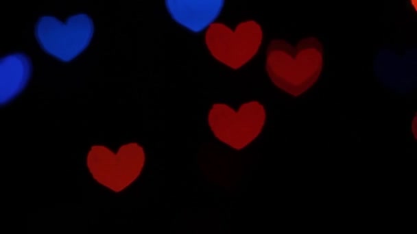 Vermelho Azul Forma Coração Luzes Bokeh Luzes Embaçadas Inclinando Alternando — Vídeo de Stock