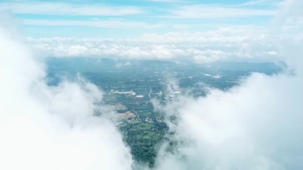 Imagens Drones Voando Devagar Acima Uma Massa Nuvens Brancas Travando — Vídeo de Stock