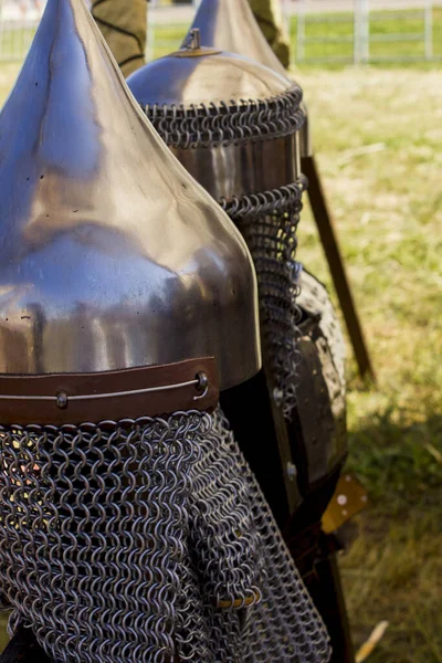 Casques Métalliques Protection Équipement Des Chevaliers Médiévaux Vue Rapprochée — Photo