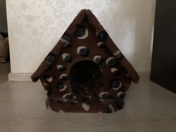 Szőrös Ház Háziállatoknak Szőrös Ház Állatház Ház Házban Ház Macskáknak — Stock Fotó