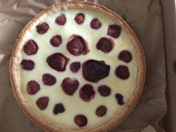 Tarte Avec Garnitures Pâtisserie Feuilletée Douces Pâtisseries Livraison Nourriture Courrier — Photo