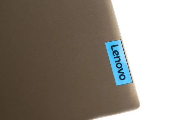 Πίσω Πλευρά Του Laptop Λογότυπο Lenovo Απομονωμένο Λευκό Φόντο — Φωτογραφία Αρχείου