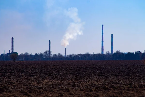 Smoke Factory Chimney Foreground Plowed Field — Stock Photo, Image