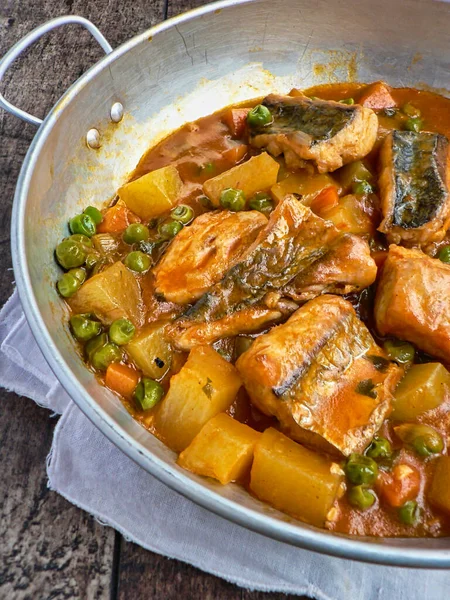 Frischer Thunfisch Eintopf Mit Kartoffeln Und Erbsen Alias Marmitako Baskenland — Stockfoto