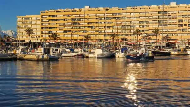 Saint Cyrien Pyrenéerna Orientales Frankrike Fiskehamnen Och Traditionella Medelhavet Fiskebåtar — Stockvideo