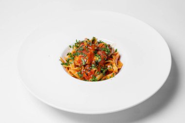 Sicilya usulü makarna.