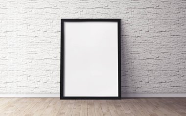 Ahşap zeminde çerçeveli beyaz boş poster.