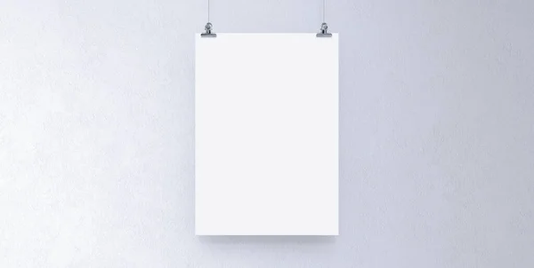 Duvarda asılı boş beyaz kağıt. Poster klipleri boş şablon modellemeleri.