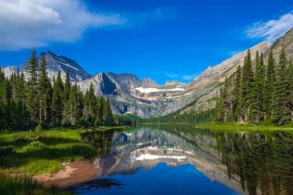 Lake Josephine Bietet Einen Wunderschönen Vordergrund Zum Slamander Gletscher Der — Stockfoto