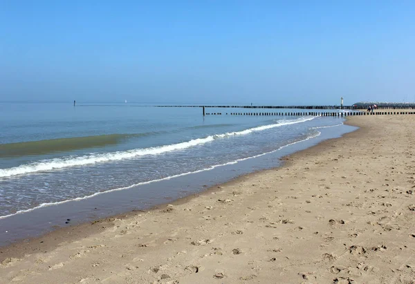 Pohled Pláž Cadzand Bad Nizozemsku Krásného Slunečného Dne Klidným Mořem — Stock fotografie