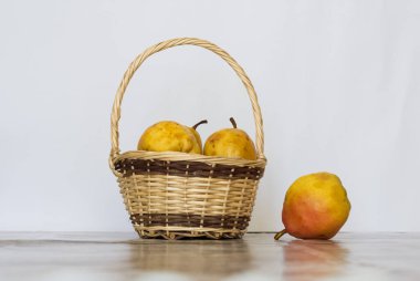 Sepette çeşitli meyve fotoğrafları