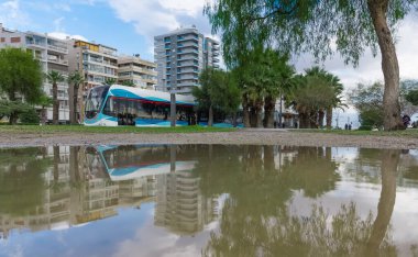 izmir şehri ve yansıma fotoğrafları