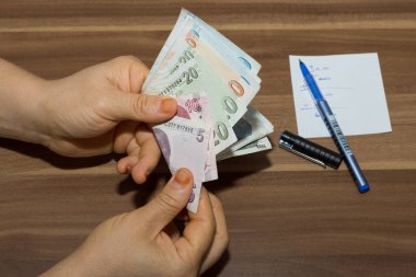 Türk lirası, nakit para fotoğrafları. haber fotoğrafları.