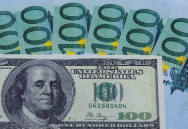 17 Mayıs 2020, İzmir, Türkiye, çeşitli banknotlar. Editör fotoğrafı