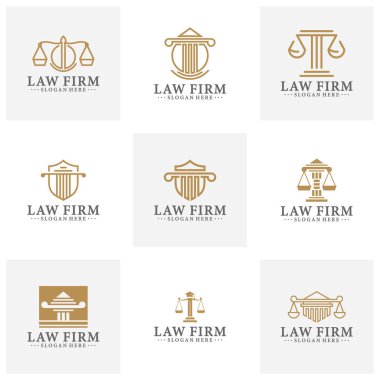 Hukuk bürosu logosu adalet terazileri, tokmak ve benzeri çizimlerle kurulmuş. Vektör vintage avukat, avukat etiketleri, hukuk firması rozet koleksiyonu. Eylem, prensip, yasal simgeler tasarımı.