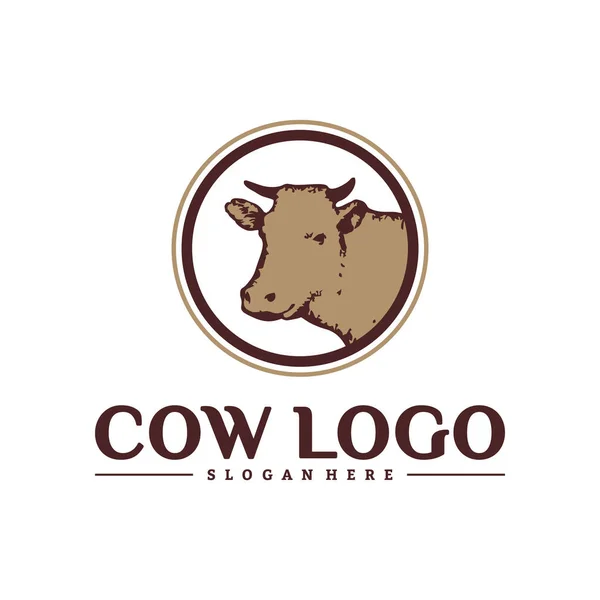 Conceptos de diseño de logotipo de vaca. Vector de plantilla de logotipo de granja de vaca. Símbolo de icono — Vector de stock