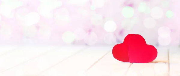 Srdce a bokeh. Valentines den pozadí se srdcem — Stock fotografie
