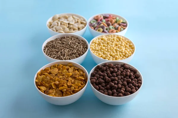 Cereal bowls in perspective and blur — Stock Photo, Image