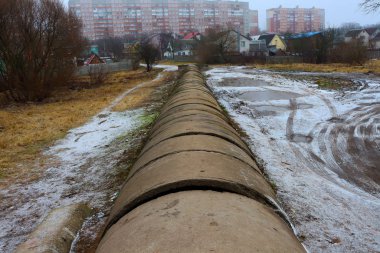 Şehirdeki teknoloji mühendisliği şebekesi. Boru Hattı.