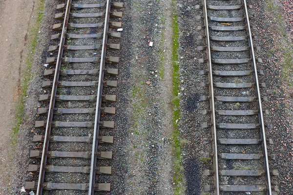 鉄道だ上のレール 空のレール — ストック写真