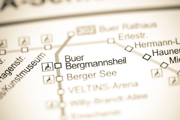 Estación Buer Bergmannsheil. Mapa del metro de Bochum . — Foto de Stock