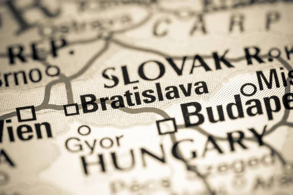Bratislava, Slovenská republika na mapě — Stock fotografie