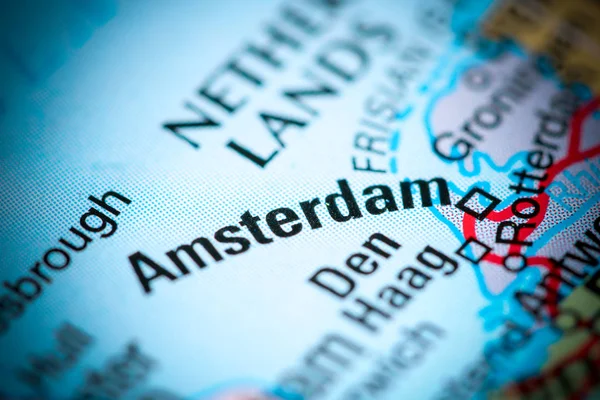 Amsterdam, Pays-Bas sur une carte — Photo