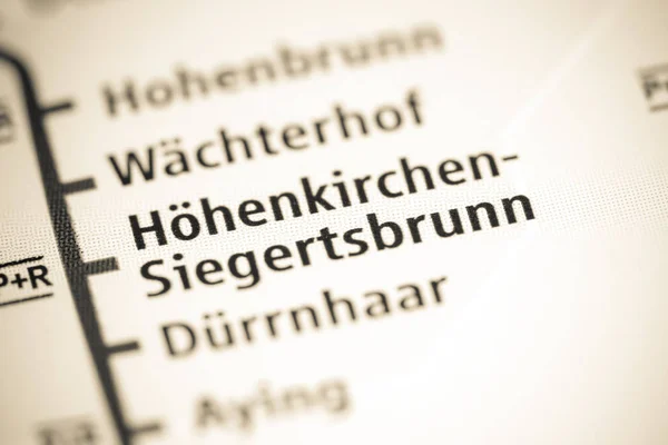 Hohenkirchen Siegertsbrunn车站。 慕尼黑地铁地图. — 图库照片