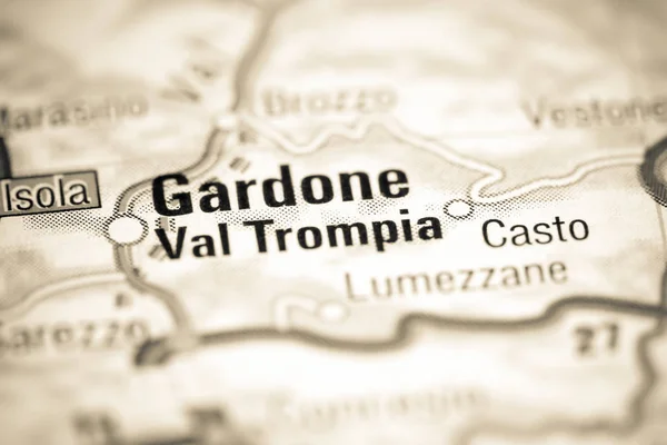 Gardone. Italie sur une carte — Photo