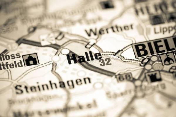 Halle... Alemanha sobre um mapa — Fotografia de Stock