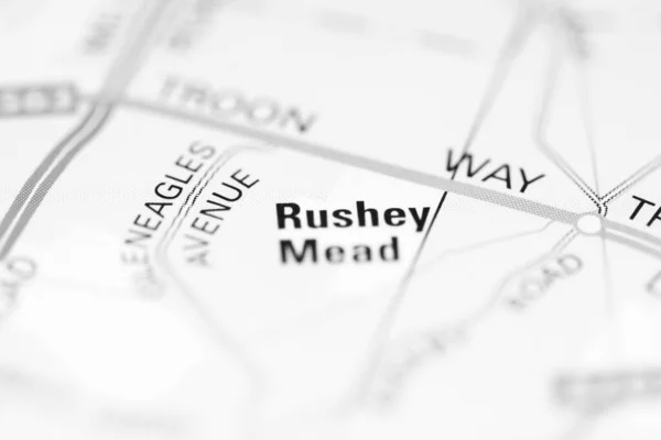 의지리 지도에 나오는 Rushey Mead — 스톡 사진