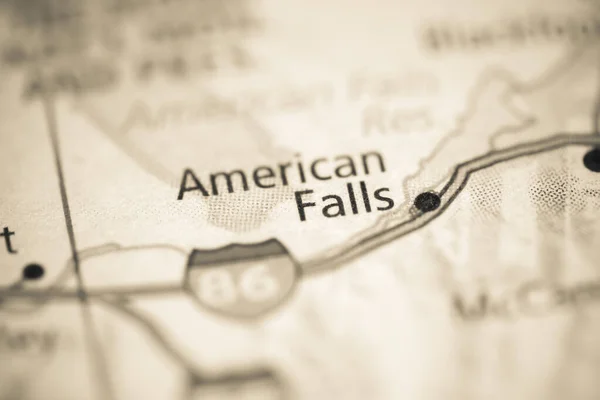 American Falls on a geographical map of USA