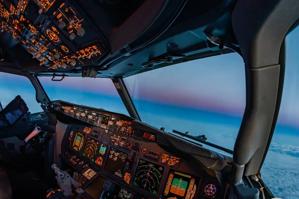 Aeronave Atmosfera Cockpit Voando Direção Noite Seguinte Entardecer Perspectiva Piloto — Fotografia de Stock