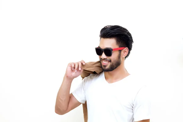 Asiático bonito homem com um bigode, sorrindo e rindo no whit — Fotografia de Stock