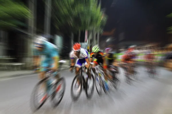바에 동안 아시아 자전거 선수권의 동작 흐림 효과 — 스톡 사진