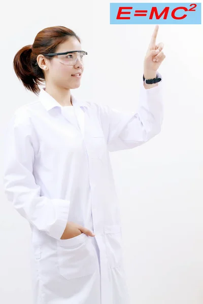 Giovane tecnologia femminile o donne asiatiche scienziato che lavorano laboratorio biologico — Foto Stock