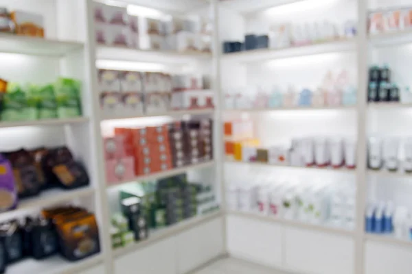 Wazig geneeskunde kabinet en winkel geneeskunde en farmacie drugstor — Stockfoto