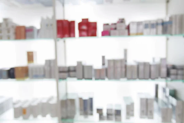 Wazig geneeskunde kabinet en winkel geneeskunde en farmacie drugstor — Stockfoto