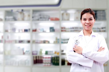 Eczacı kimyager ve Sağlık kadın Asya stethoscop ile doktor