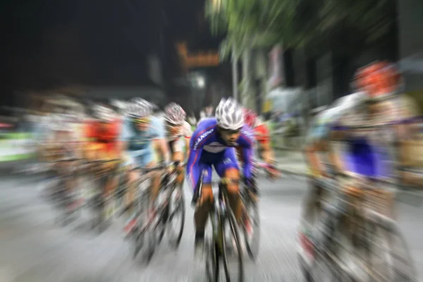Розмито азіатських Велоспорт чемпіонату під час гонки для фону — стокове фото