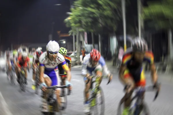 Borroso Campeonato Asiático de Ciclismo durante la carrera de fondo — Foto de Stock