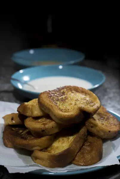 stock image French toast on a blue plate ready to serve